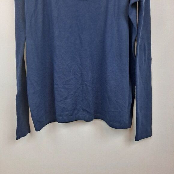 Gap Ladies Ribbed Yoke Sweater  NWOT - Picture 4 of 10